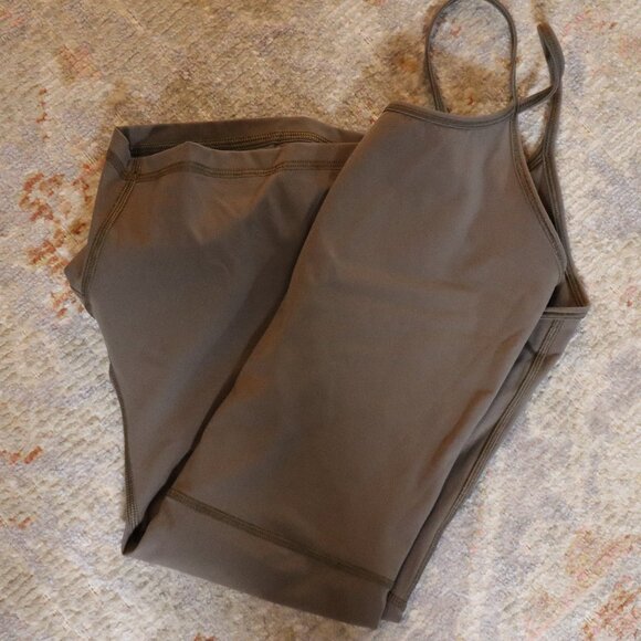 Everlane Bodysuit Runsie, size Small, flat Taupe neutral color - Picture 4 of 4